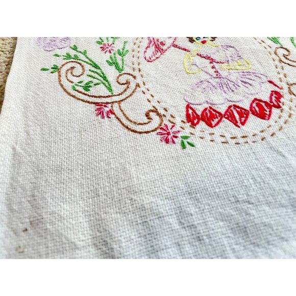 Vintage Table Runner Hand Embroidered Girl with Umbrella & Flowers decor 40" . - Picture 10 of 10